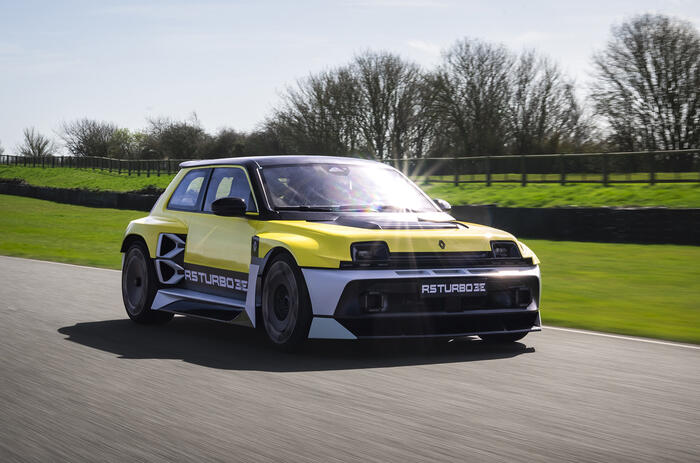 Renault R5Turbo3E Initial 6